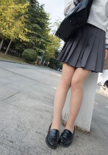 岳父与媳妇_高清免费HD高清完整电影