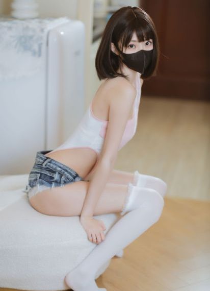 三上悠亚第一部_BD英语高清完整版