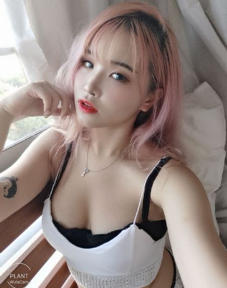 邻家美丽的妻子_高清免费在线观看