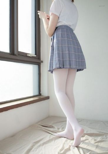 年轻的嫂子在线看_蓝光完整在线观看