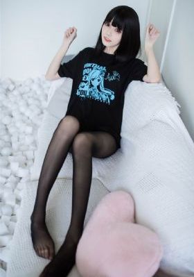 年轻的女秘书在线观看_高清在线播放观看